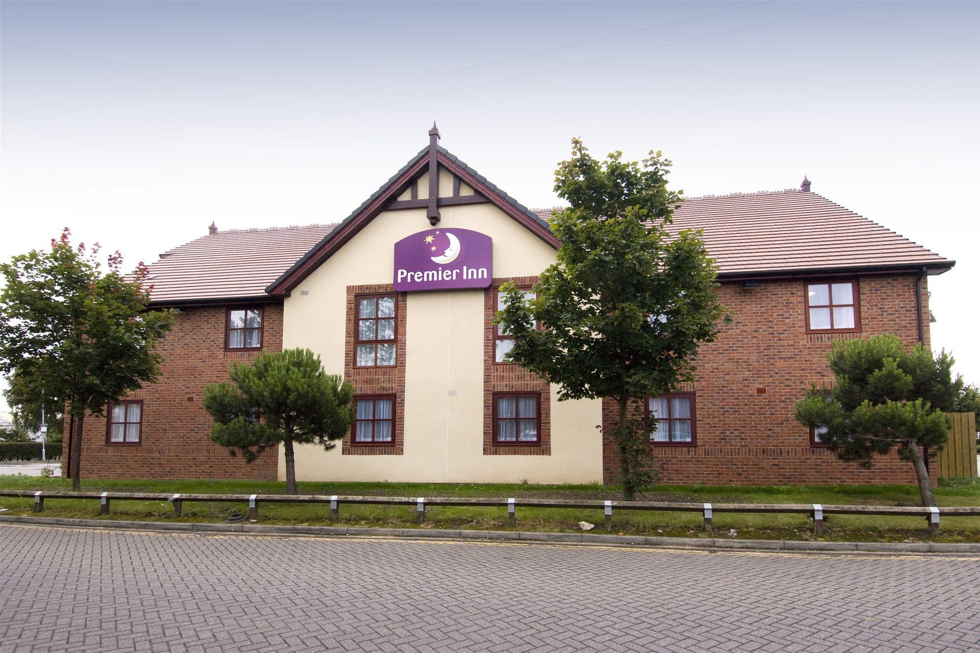 Premier Inn Crewe Central Eksteriør billede